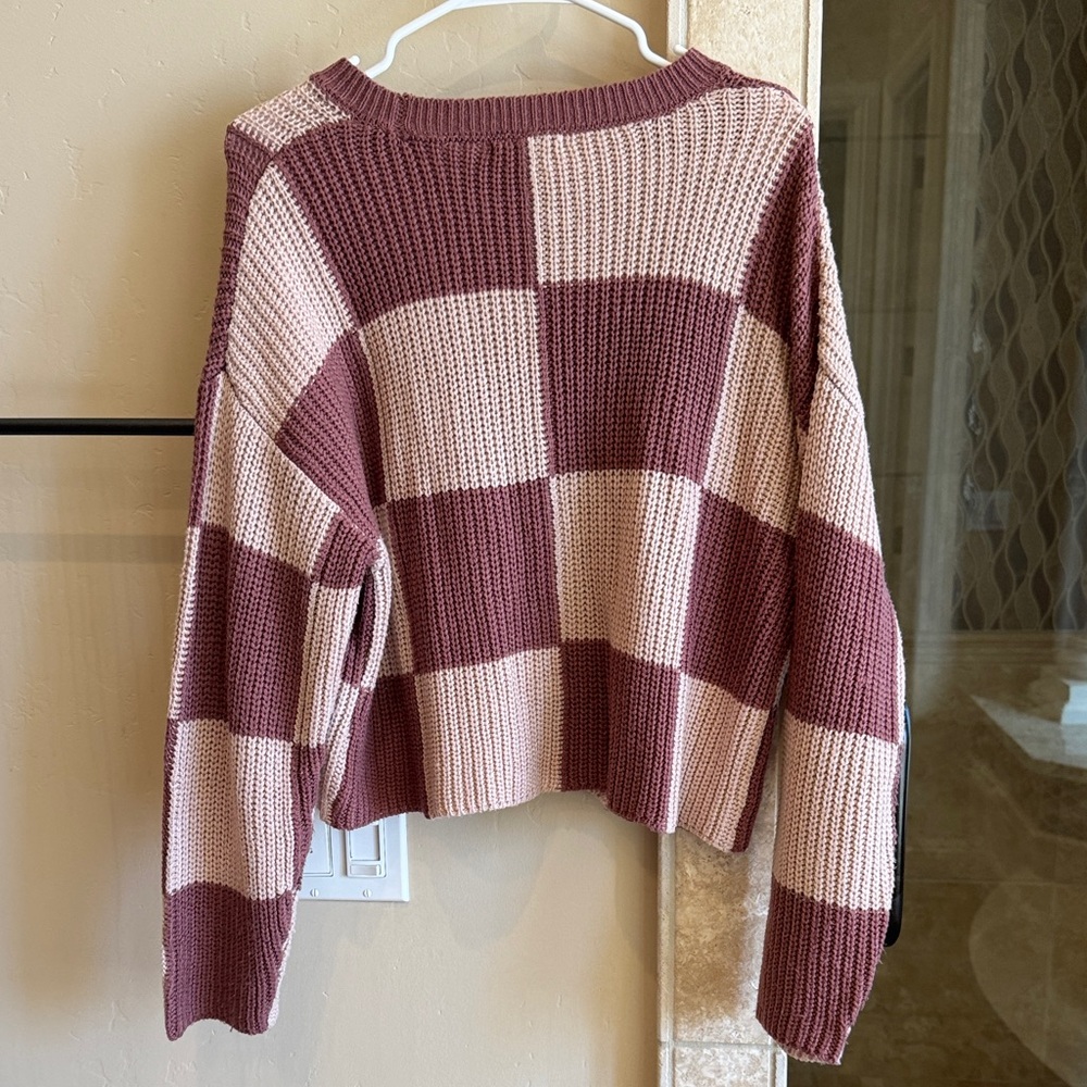 Love Tree Mauve and Pink Checkerboard Crewneck Sweater - Picture 4 of 4
